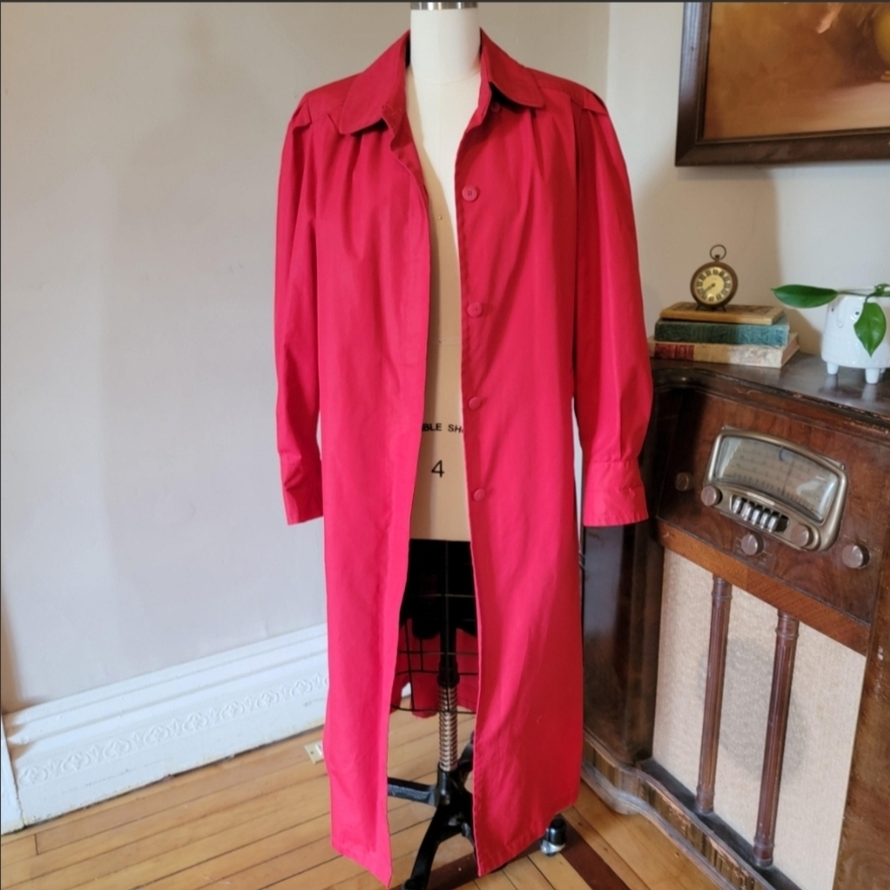 ☆ London Towne Vintage Red Trench Coat Wool Plaid Lining 1970s Womens Medium